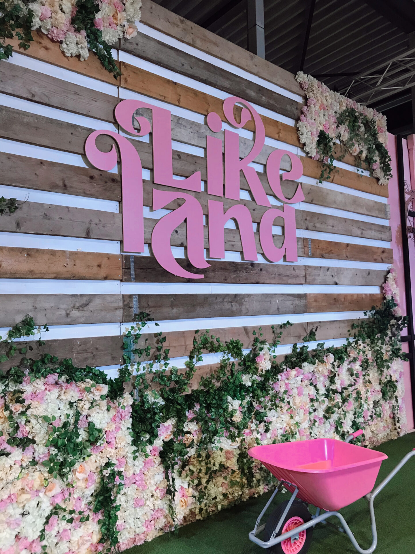 instagram museum likeland